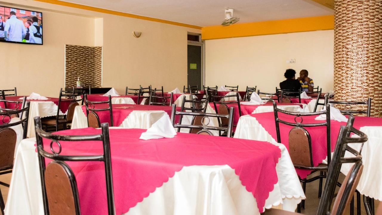 Diamonds Hotel Kampala Esterno foto